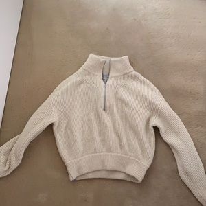 Urban Outfitters Cropped Sweater (new condition)